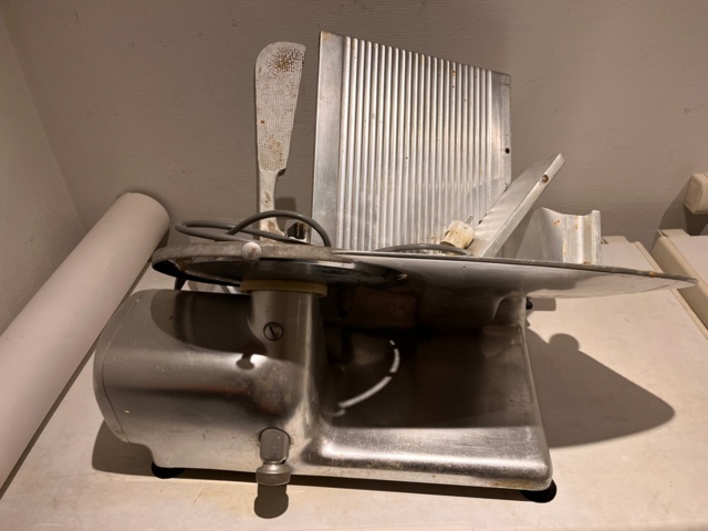 1109348-12 Sandwich shop Interior