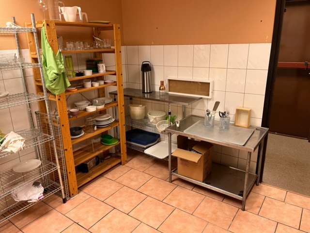 1109348-14 Sandwich shop Interior