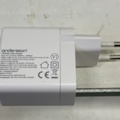 998904-20 Power bank & charger