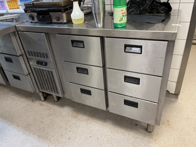 1057379-1 Cooling bench with drawers, Haglund