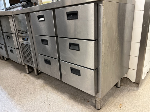 1057379-3 Cooling bench with drawers, Haglund