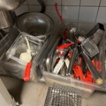 1057388-8 Various commercial kitchen utensils (trays, canteens, troughs, pans, etc.).