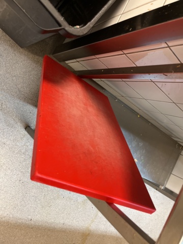 1057388-13 Various commercial kitchen utensils (trays, canteens, troughs, pans, etc.).