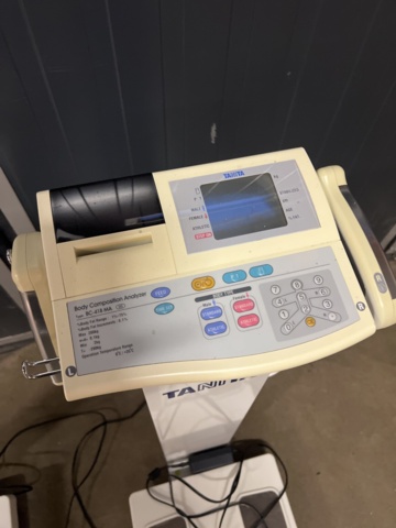 1052542-4 Kroppsvågar för BMI mätning Tanita BC-418 MA - 2st