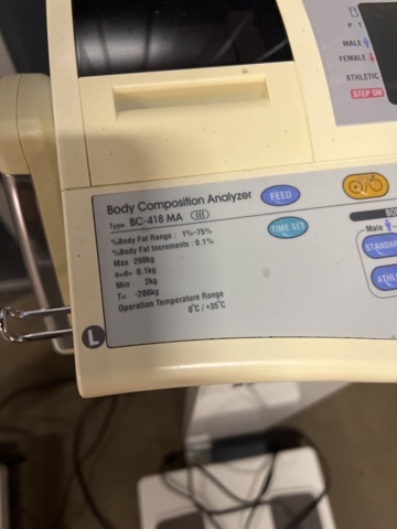 1052542-5 Kroppsvågar för BMI mätning Tanita BC-418 MA - 2st