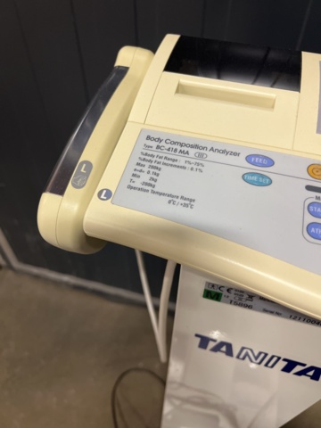 1052542-11 Kroppsvågar för BMI mätning Tanita BC-418 MA - 2st