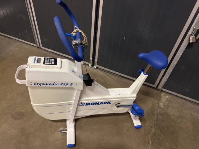 1052545-3 Ergometer bike Monark Ergomedic 839 E