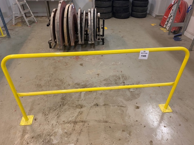 1109360-3 10 Demarcation barriers 2m