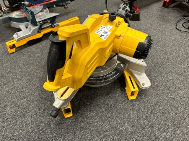 1071567-2 Miter saw DeWalt DW777-QS