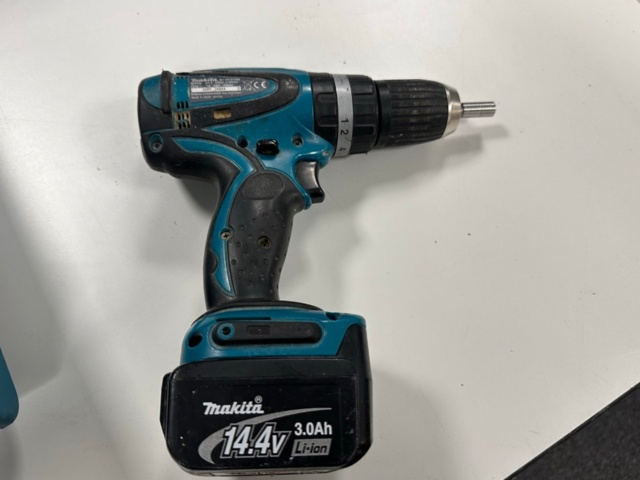 1071458-4 Drill driver Makita BHP440 incl. battery and charger
