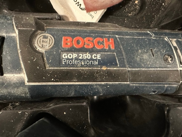 1071501-2 Multitool Bosch GOP 250 CE