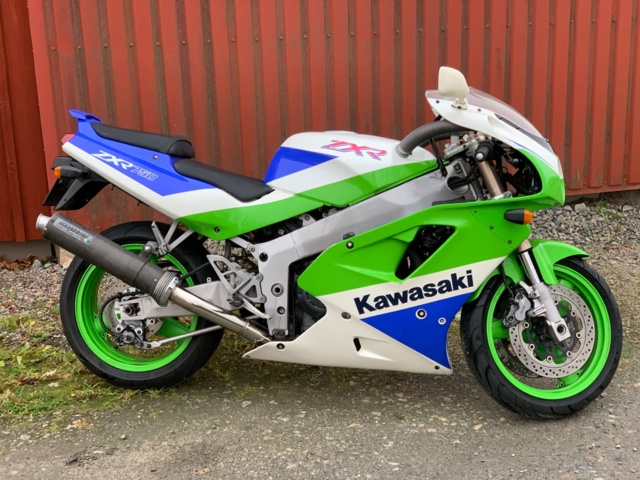 み カワサキ ZXR750 Ninja 1989 キャブレター 未使用 新古品 15002-1870