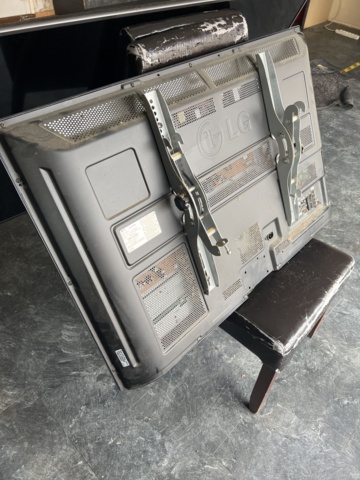 1022414-3 TV LG 42PQ2000 - 42 inches