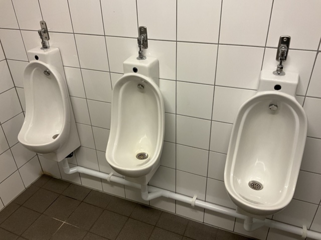 1061600-1 3 Urinaries