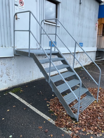 1061630-3 Galvanized stairs
