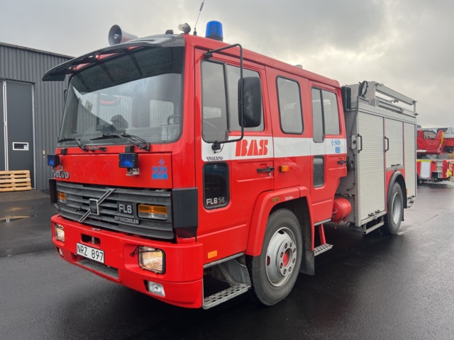 1051245-1 Fire truck/Fire truck Volvo FL 614 4X2 with mast, ladder & tank - 1987