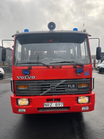 1051245-8 Fire truck/Fire truck Volvo FL 614 4X2 with mast, ladder & tank - 1987