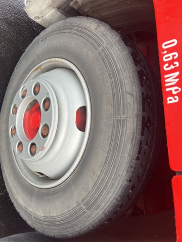 1051245-9 Fire truck/Fire truck Volvo FL 614 4X2 with mast, ladder & tank - 1987