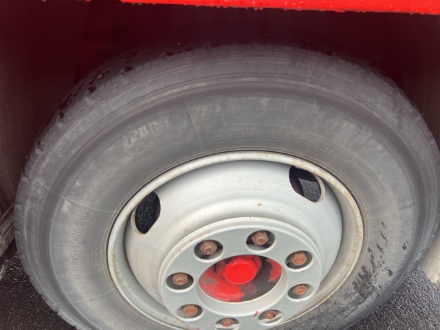 1051245-12 Fire truck/Fire truck Volvo FL 614 4X2 with mast, ladder & tank - 1987