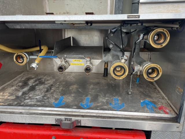 1051245-20 Fire truck/Fire truck Volvo FL 614 4X2 with mast, ladder & tank - 1987