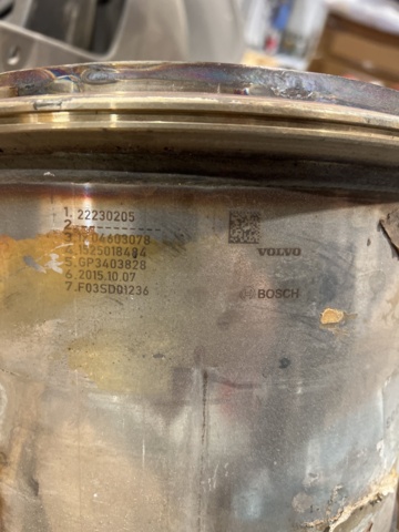 897605-10 Volvo Particle filters mixed