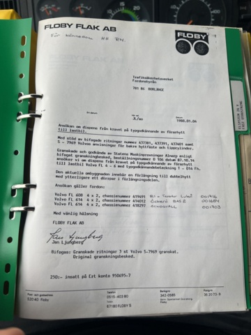 1051245-42 Fire truck/Fire truck Volvo FL 614 4X2 with mast, ladder & tank - 1987