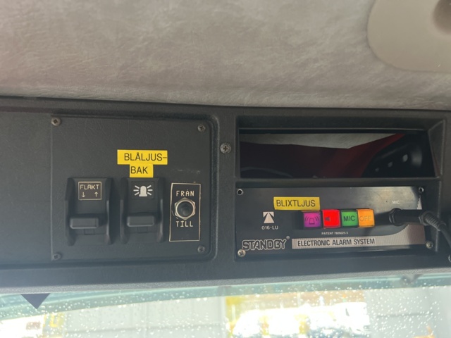 1051245-46 Fire truck/Fire truck Volvo FL 614 4X2 with mast, ladder & tank - 1987