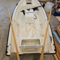 1099206-6 Plastic boat including oars and outboard Flade marine F 3