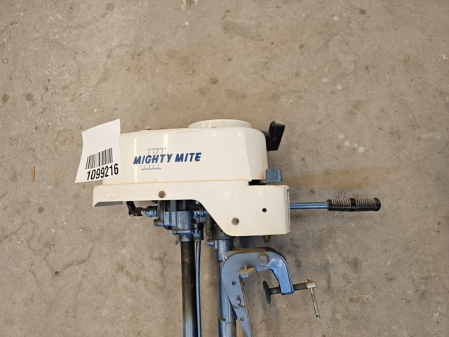 1099216-2 Mighty Mite outboard motor model 700