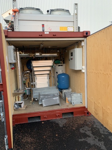 1034805-2 Container 10 feet with coolant cooler on the roof