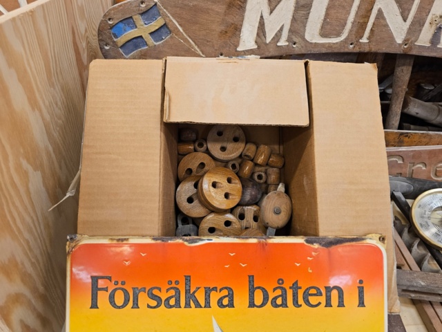 1099243-4 Tools and objects for older boat building