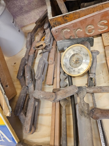1099243-8 Tools and objects for older boat building