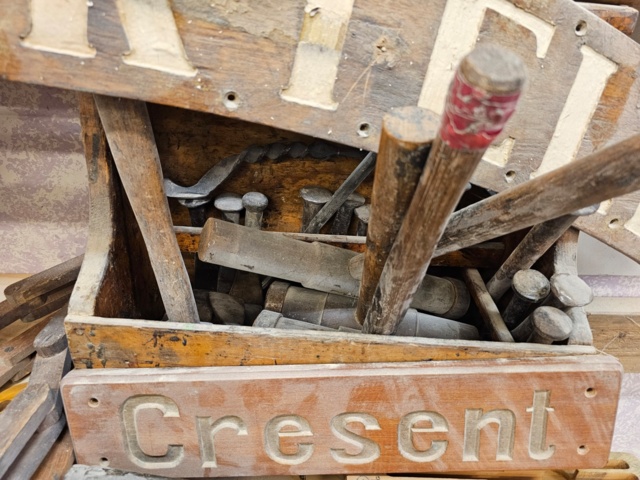 1099243-11 Tools and objects for older boat building