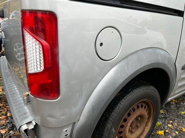 1039669-15 Ford Transit Connect T230 LWB 1.8 TDCi - 2012