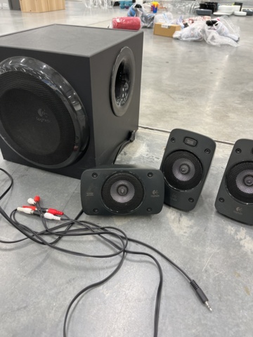 1078442-5 Logitech THX Surround system Z906