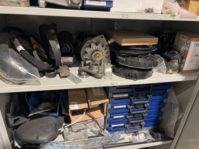 897651-6 Linde truck spare parts warehouse