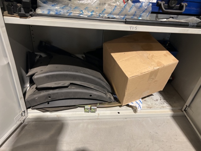 897651-8 Linde truck spare parts warehouse