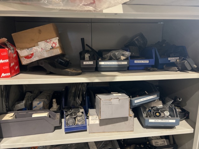 897651-9 Linde truck spare parts warehouse