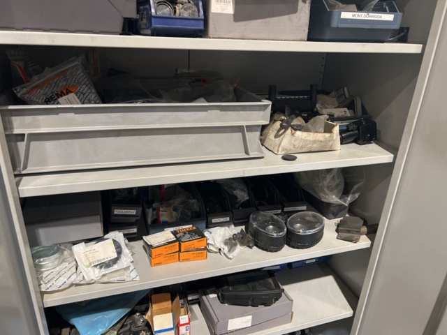 897651-11 Linde truck spare parts warehouse