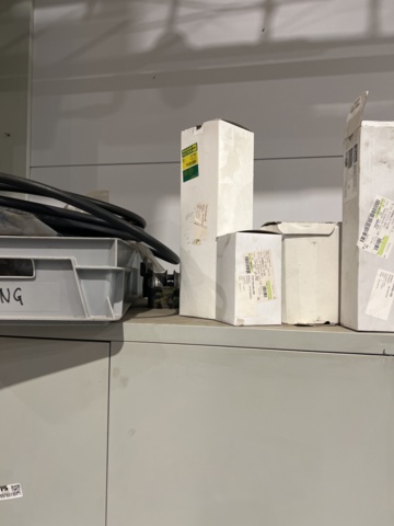 897651-27 Linde truck spare parts warehouse