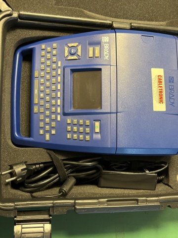 1057407-5 Test equipment & label printer, Softing NetXpert & Brady BMP71