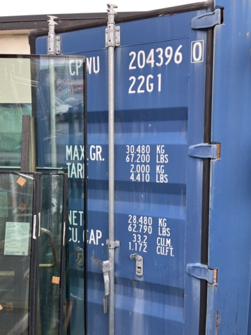 1051265-5 20GP Container with interior & electricity