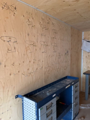 1051265-23 20GP Container with interior & electricity