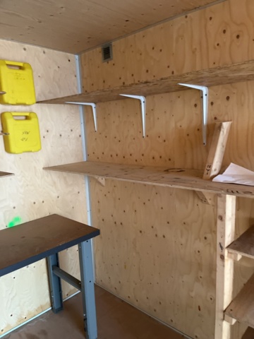 1051265-30 20GP Container with interior & electricity