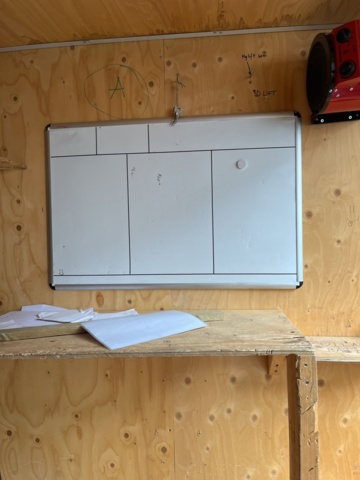 1051265-37 20GP Container with interior & electricity