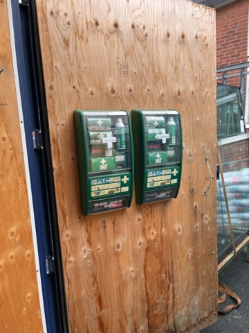 1051265-38 20GP Container with interior & electricity