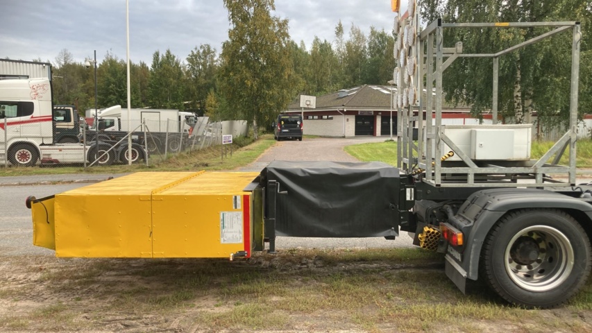 1110098-16 Scania R440 TMA Truck