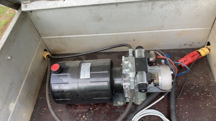 1110098-17 Scania R440 TMA Truck