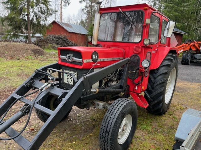 1110164-1 Massey Ferguson 175 MultiPower 1971 front loader implement