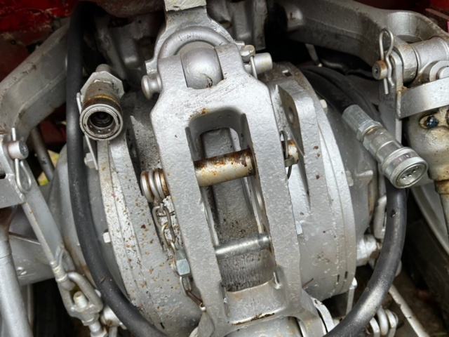 1110164-10 Massey Ferguson 175 MultiPower 1971 front loader implement